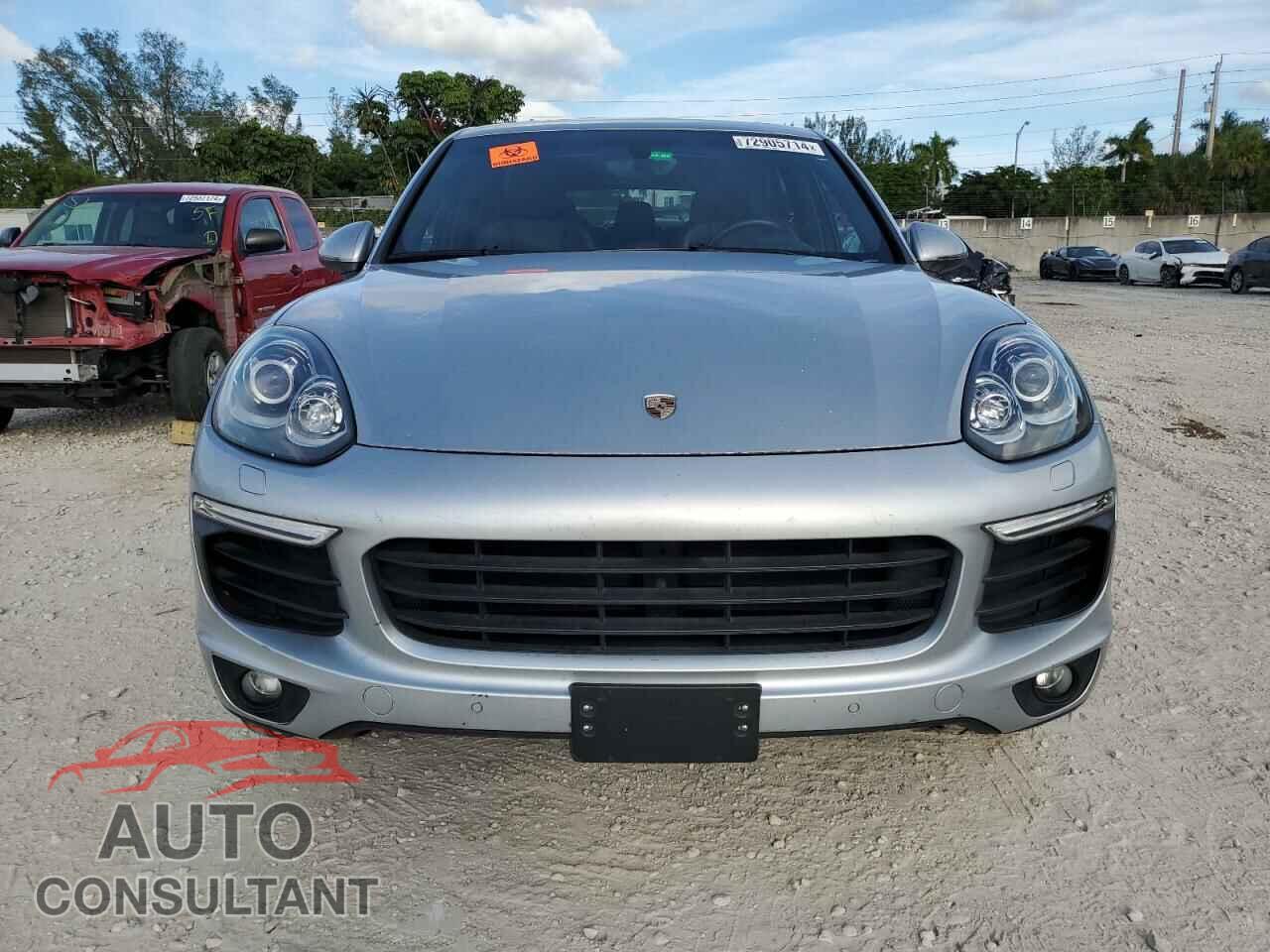 PORSCHE CAYENNE 2017 - WP1AA2A26HKA87298