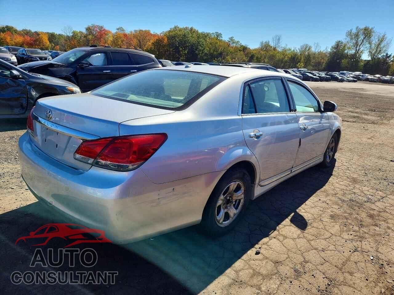 TOYOTA AVALON 2011 - 4T1BK3DB7BU433578