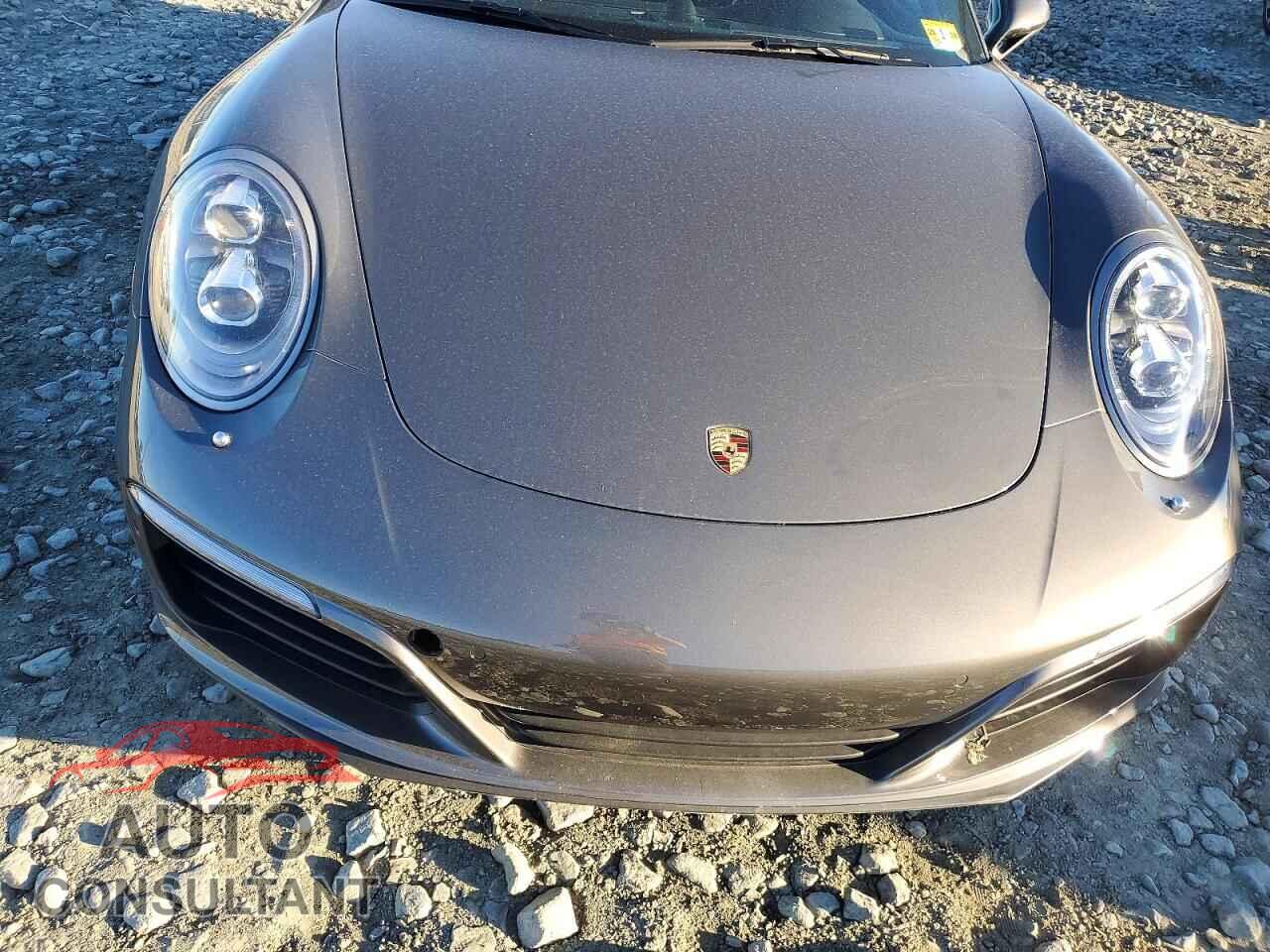 PORSCHE 911 2017 - WP0BB2A94HS136837