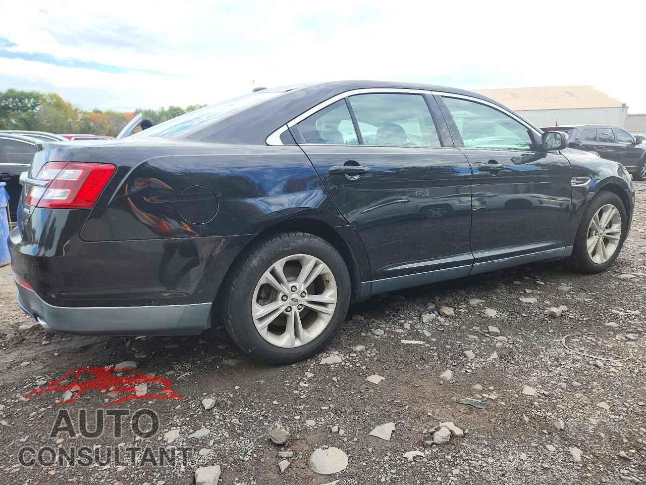 FORD TAURUS 2019 - 1FAHP2E89KG110859