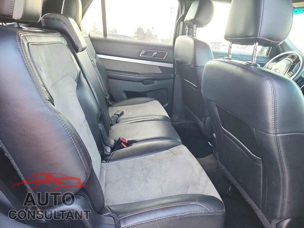 FORD EXPLORER 2017 - 1FM5K8D89HGA98605