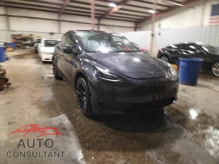 TESLA MODEL Y 2024 - 7SAYGDEEXRF991008