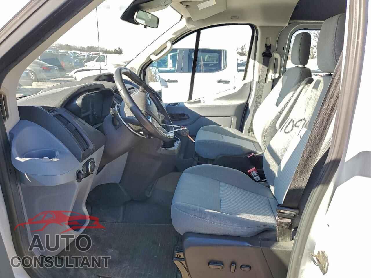 FORD TRANSIT 2015 - 1FTYE1ZM4FKA13976