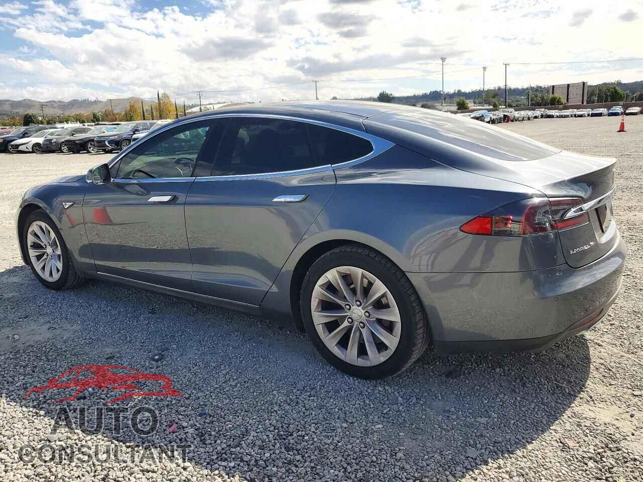 TESLA MODEL S 2014 - 5YJSA1H10EFP43713