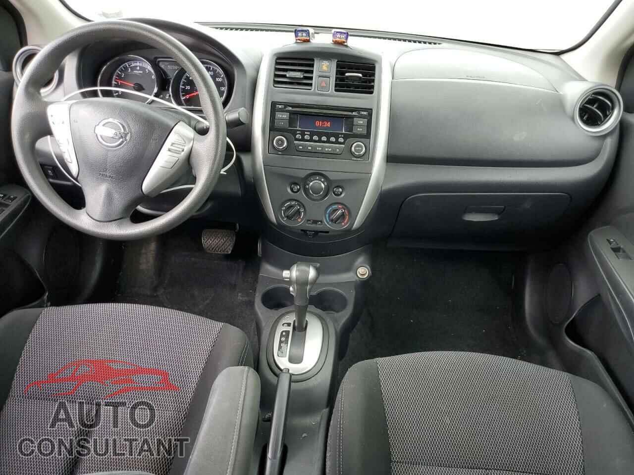 NISSAN VERSA 2018 - 3N1CN7AP8JL818232