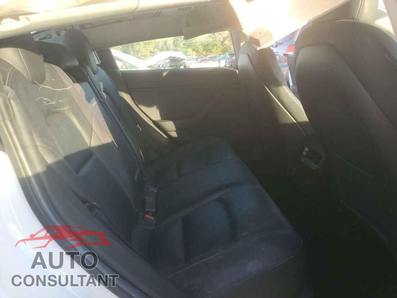 TESLA MODEL 3 2019 - 5YJ3E1EB7KF442339