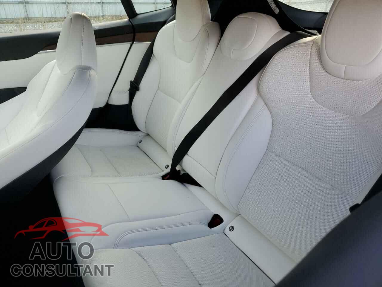 TESLA MODEL S 2022 - 5YJSA1E51NF488545