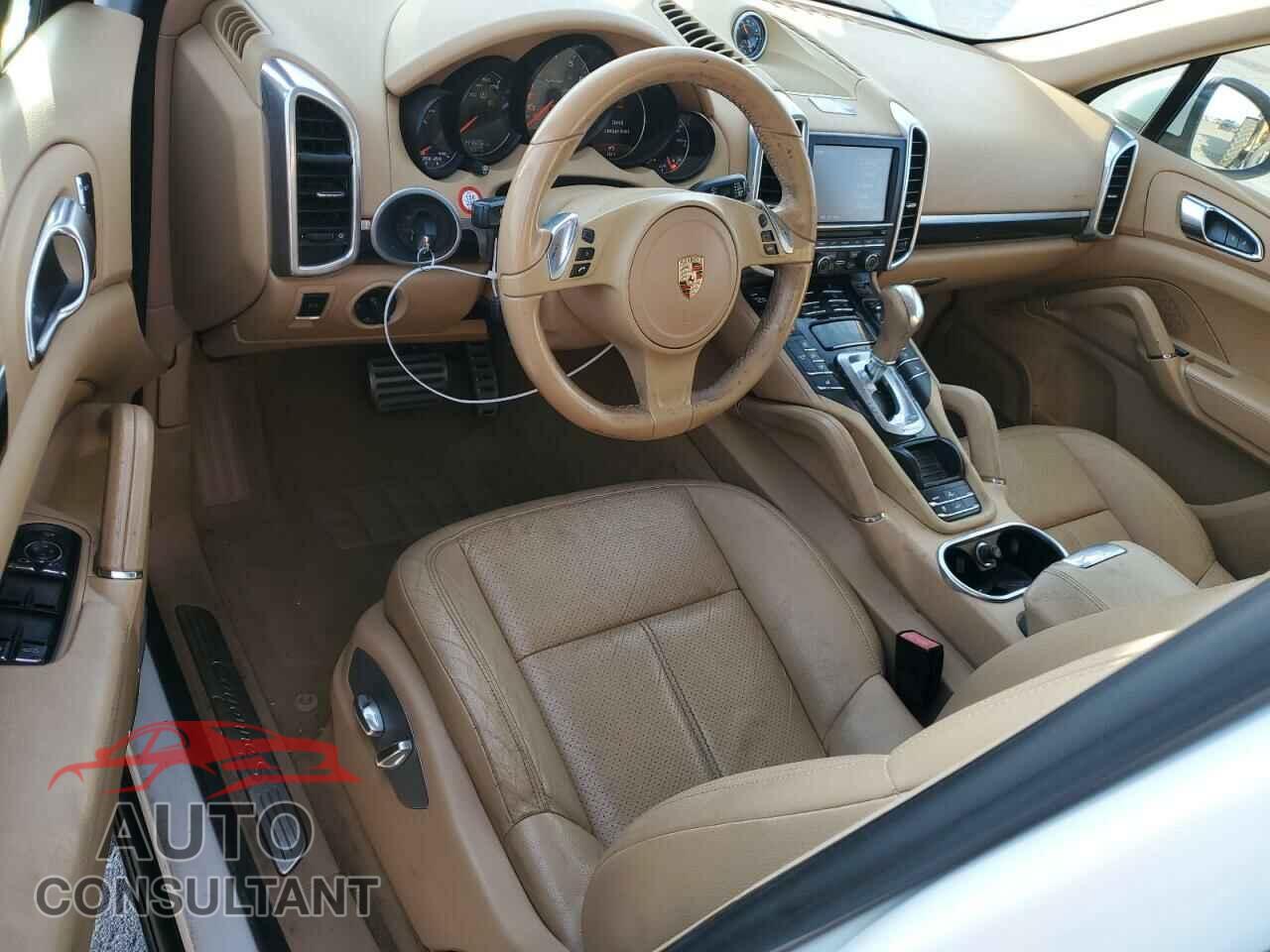 PORSCHE CAYENNE 2013 - WP1AE2A21DLA16101