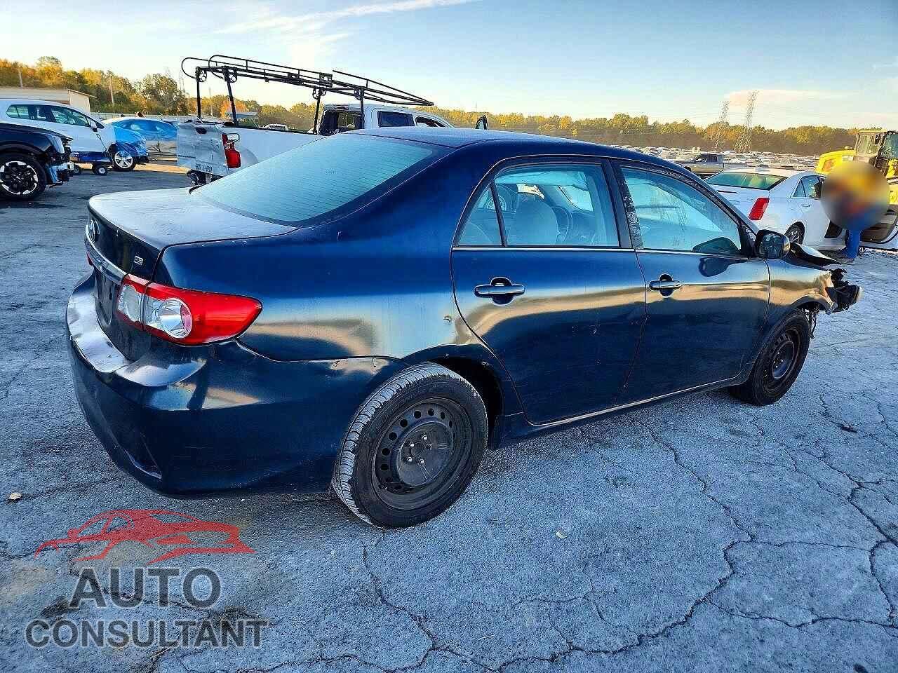 TOYOTA COROLLA 2013 - 5YFBU4EE7DP093961