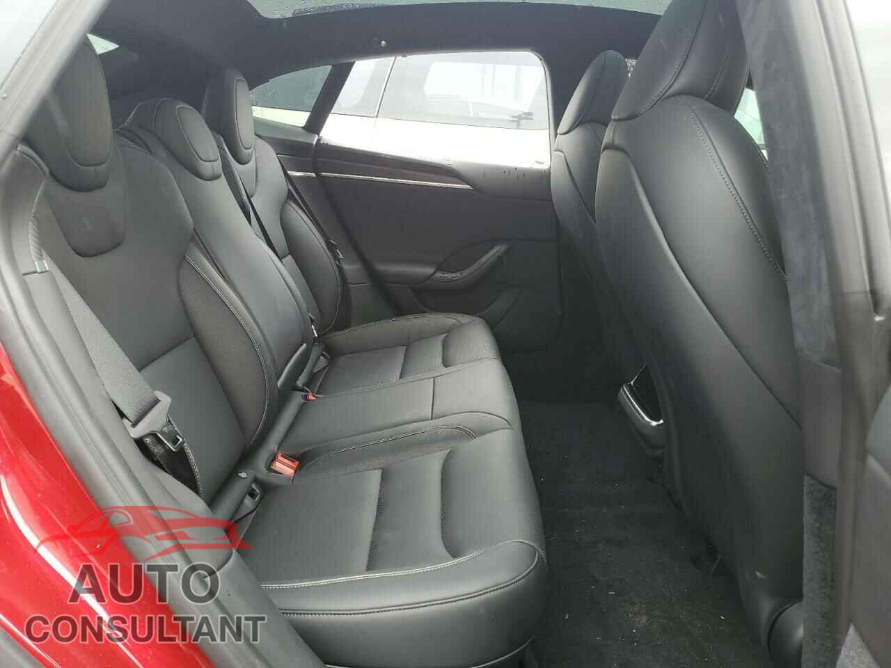 TESLA MODEL S 2024 - 5YJSA1E60RF533098