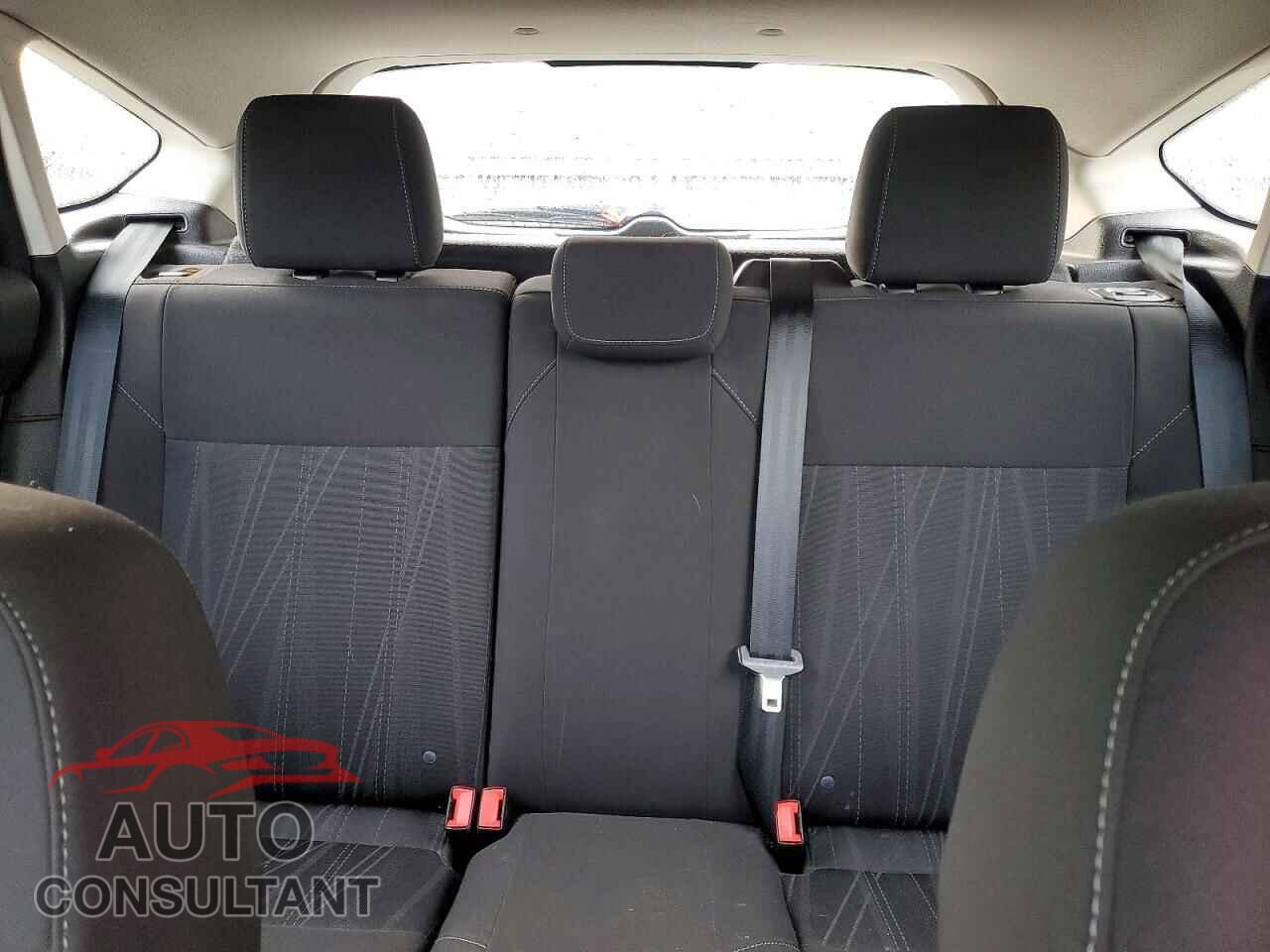 FORD FOCUS 2016 - 1FADP3K25GL289629