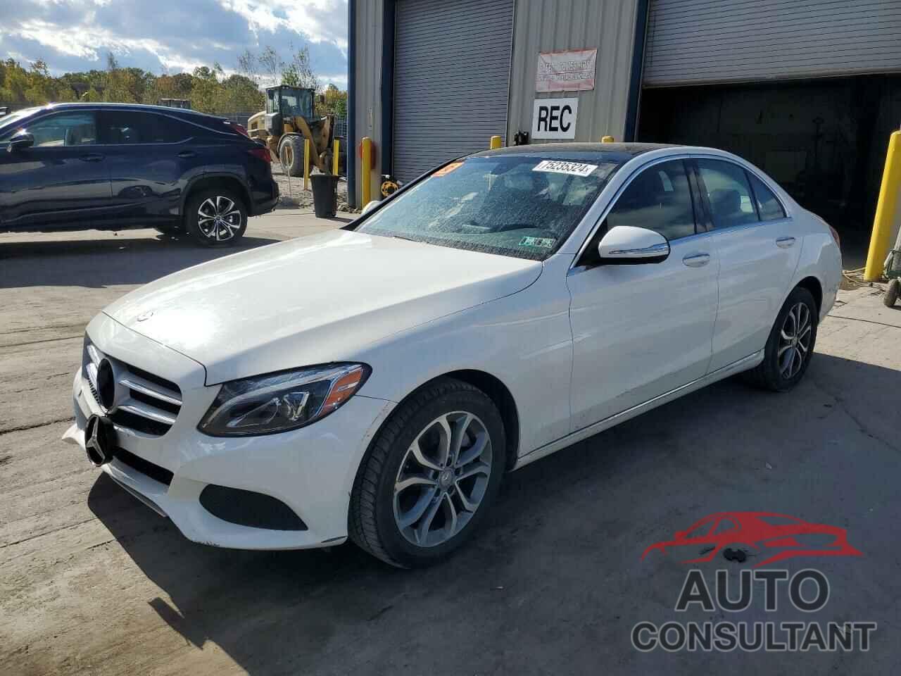 MERCEDES-BENZ C-CLASS 2015 - 55SWF4KB8FU049101
