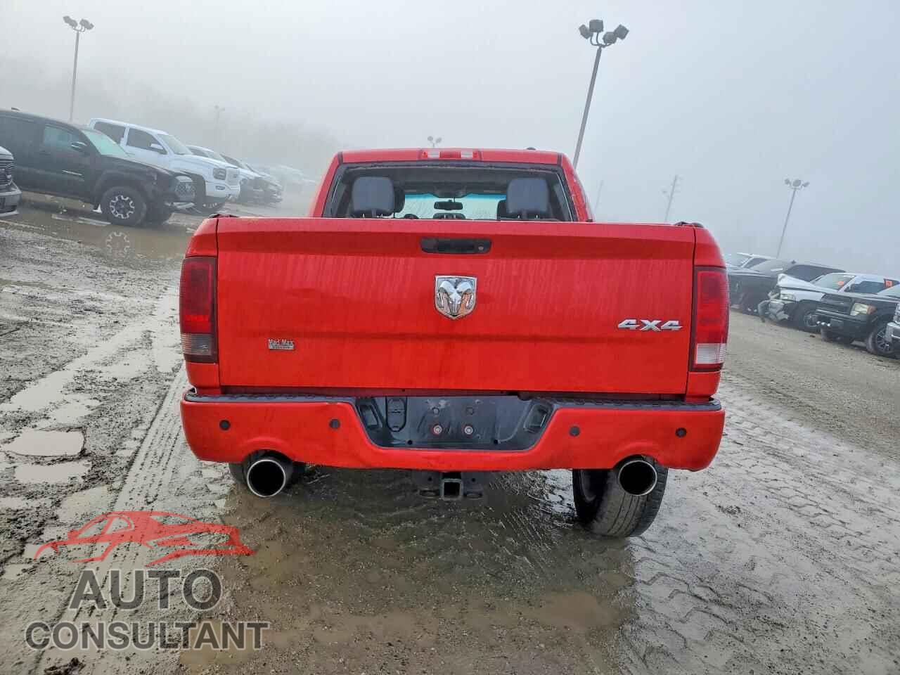 DODGE RAM 1500 2012 - 1C6RD7MT1CS256589