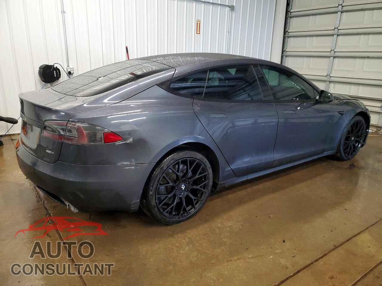 TESLA MODEL S 2017 - 5YJSA1E2XHF199965