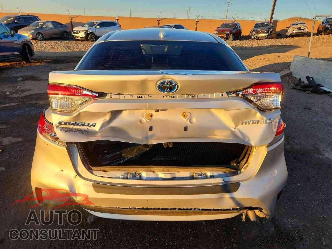 TOYOTA COROLLA 2021 - JTDEAMDE8MJ004376