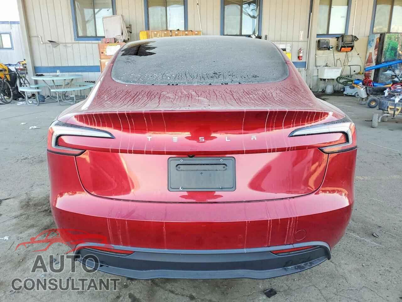 TESLA MODEL 3 2024 - 5YJ3E1EA6RF735392