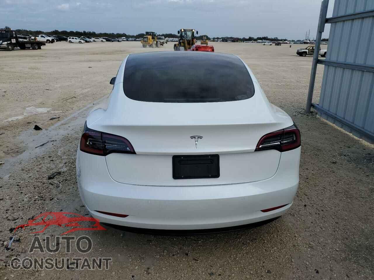 TESLA MODEL 3 2022 - 5YJ3E1EA1NF309670