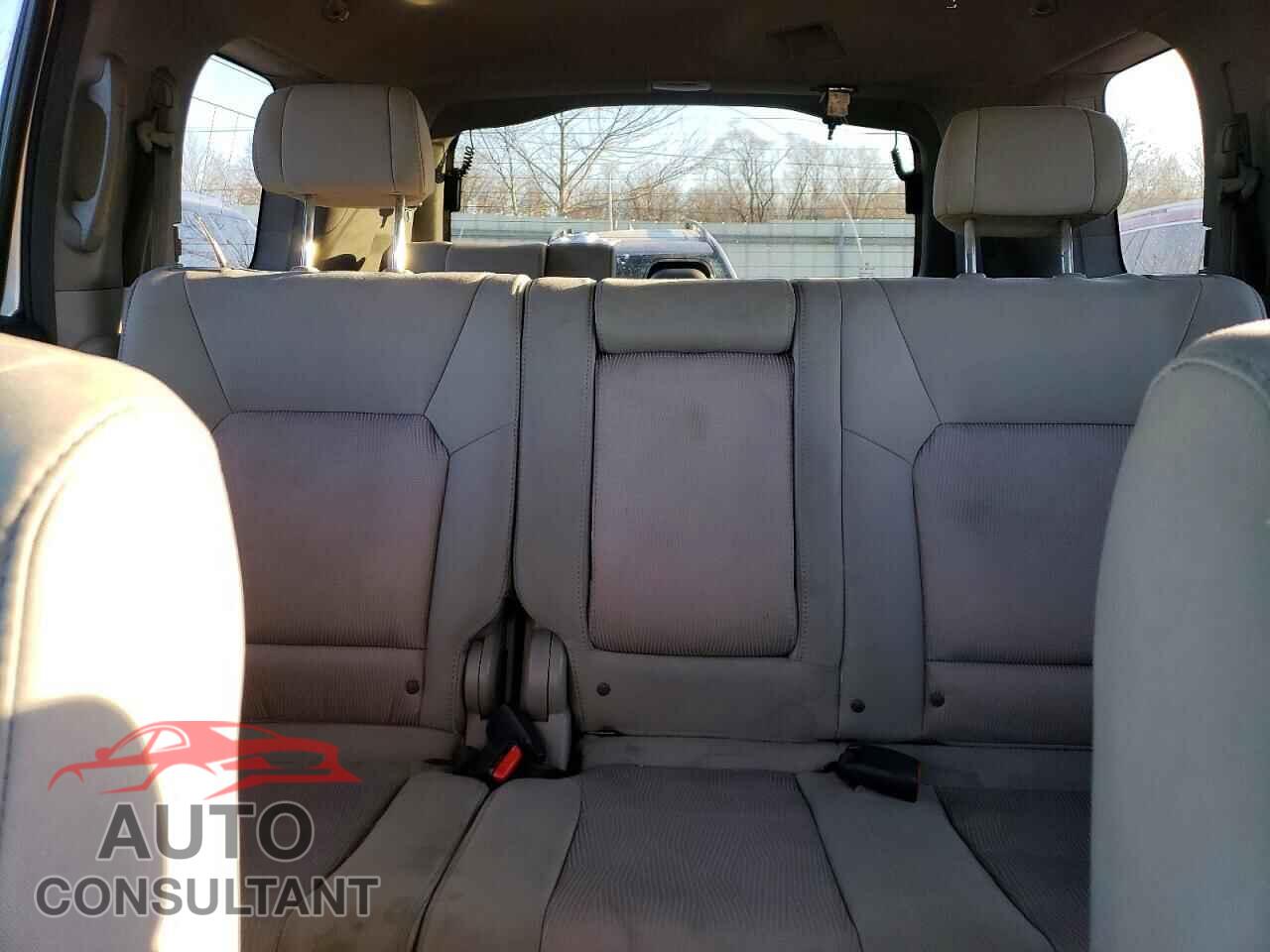HONDA PILOT 2011 - 5FNYF3H45BB031002