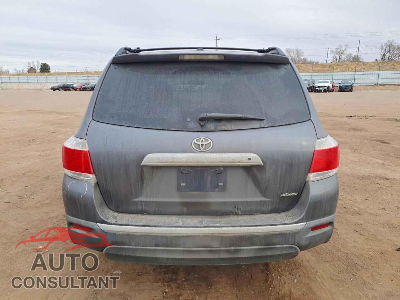 TOYOTA HIGHLANDER 2011 - 5TDBK3EH1BS060615