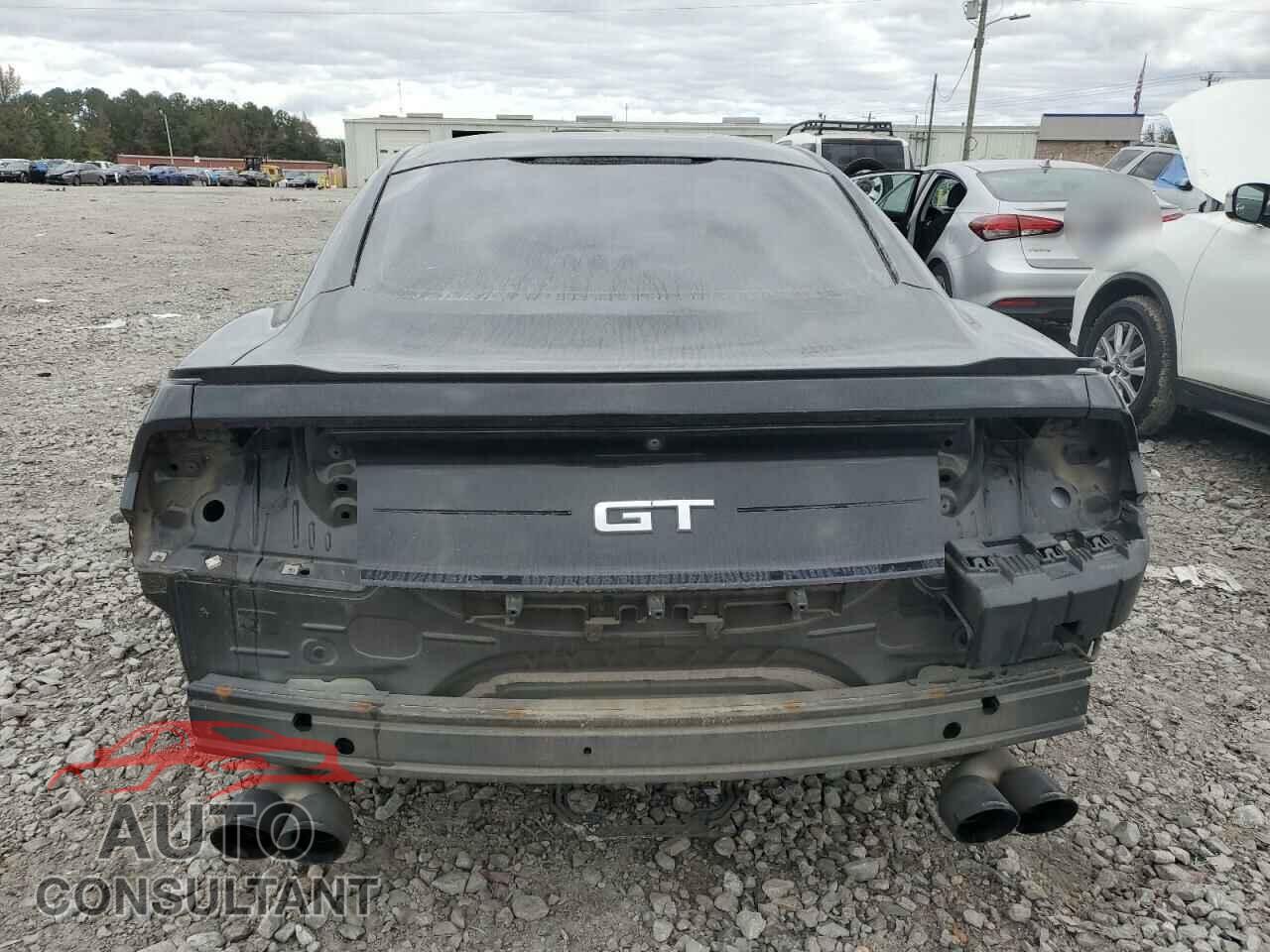 FORD MUSTANG 2018 - 1FA6P8CF7J5116827