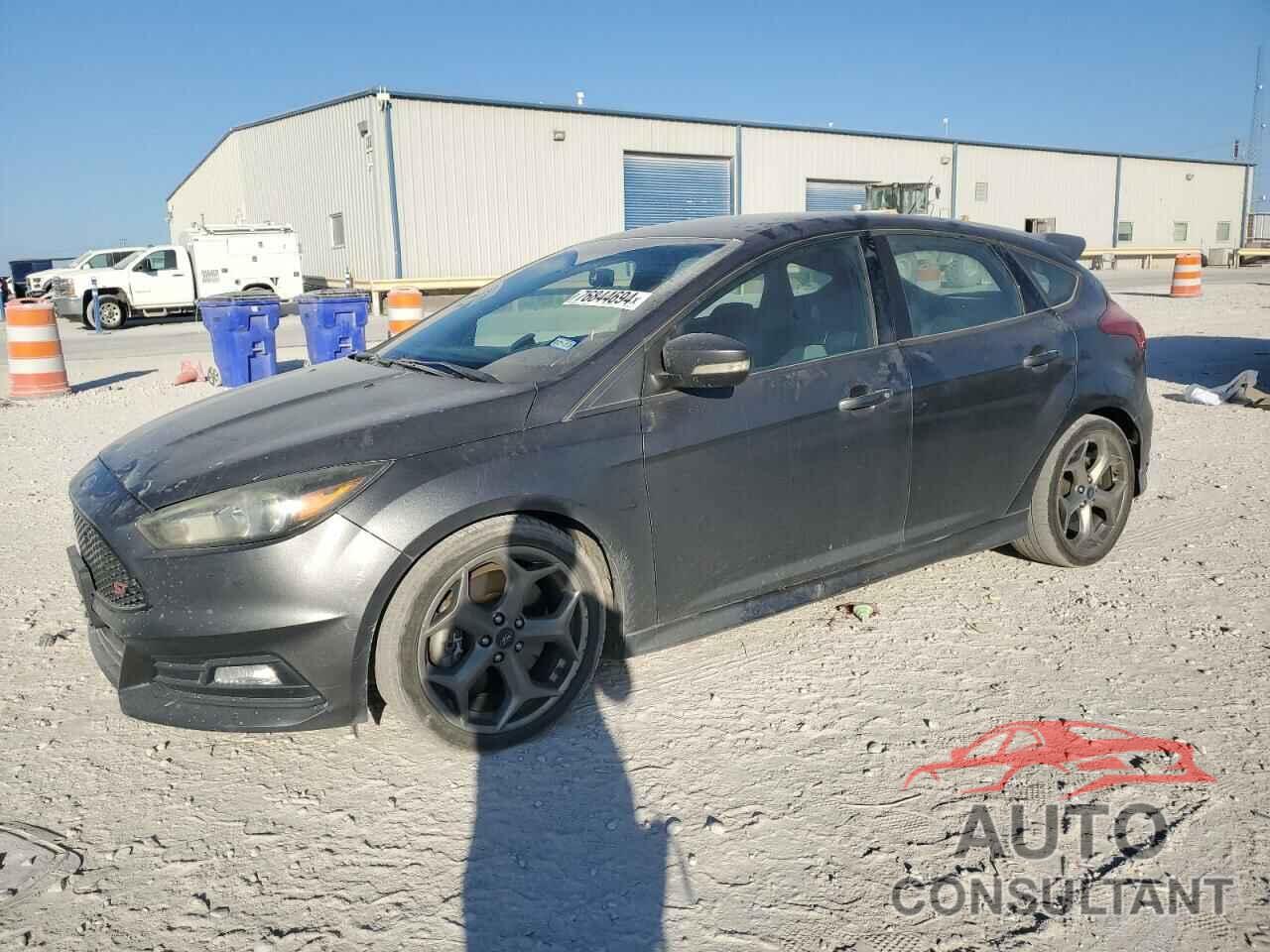 FORD FOCUS 2017 - 1FADP3L9XHL276792