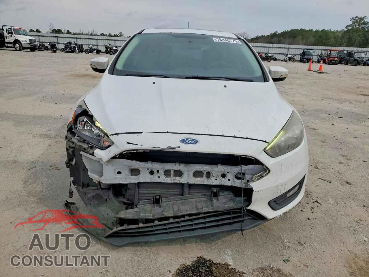 FORD FOCUS 2017 - 1FADP3M21HL264581