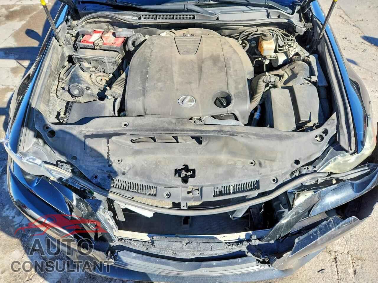 LEXUS IS 2014 - JTHCF1D21E5001101
