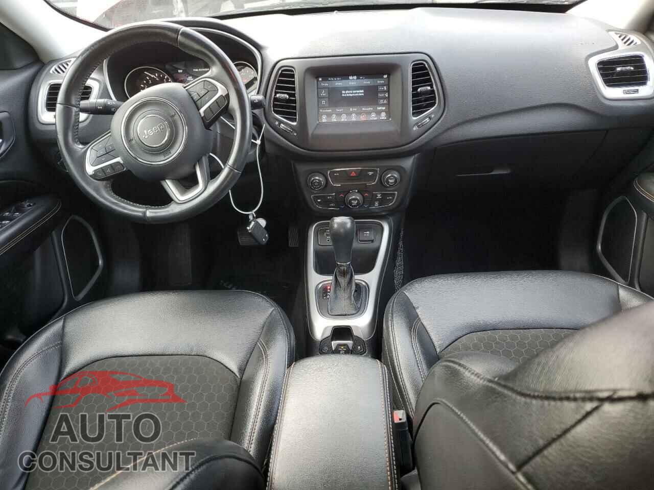 JEEP COMPASS 2018 - 3C4NJCBB1JT186557