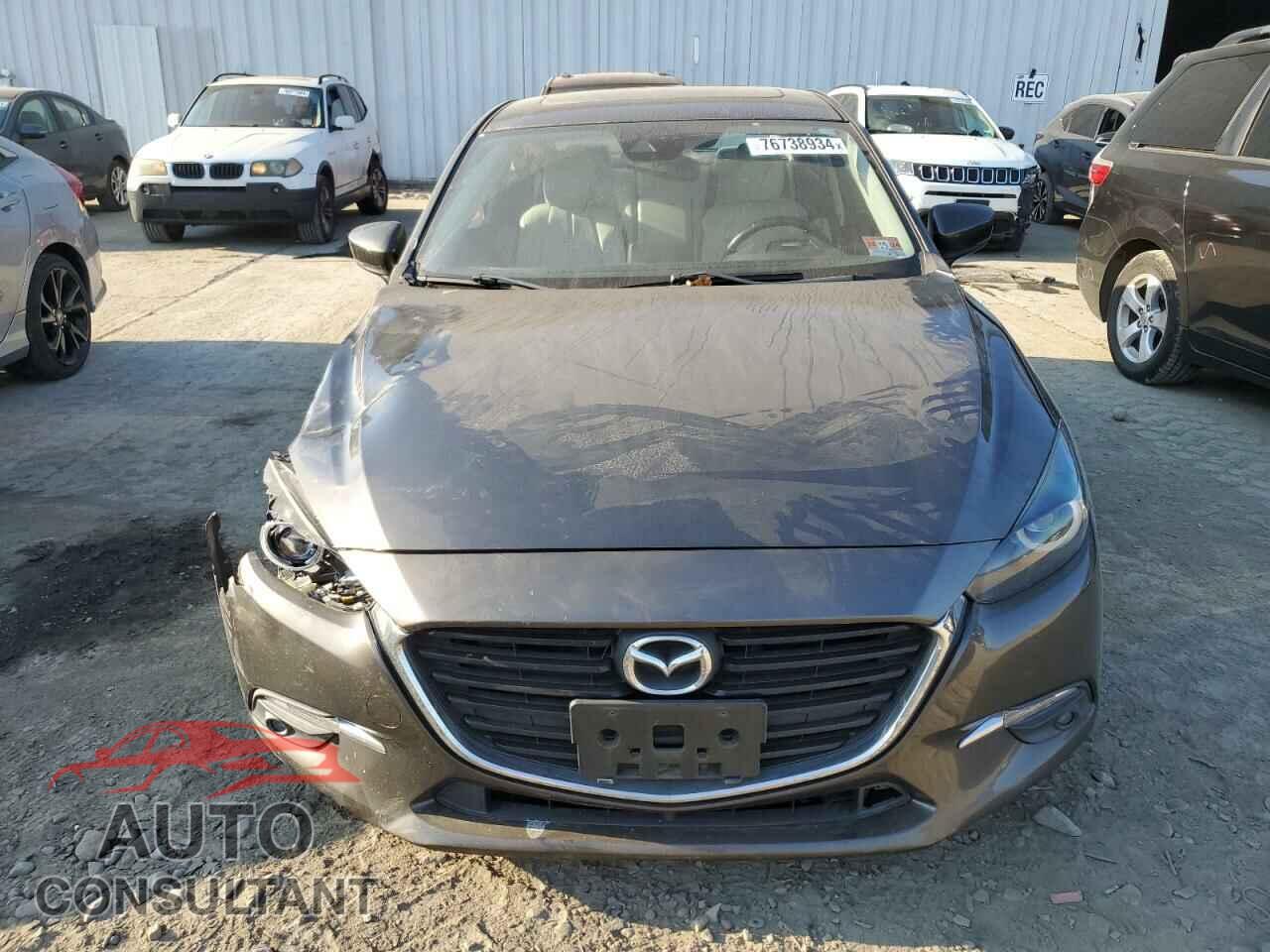 MAZDA 3 2017 - 3MZBN1W37HM149383