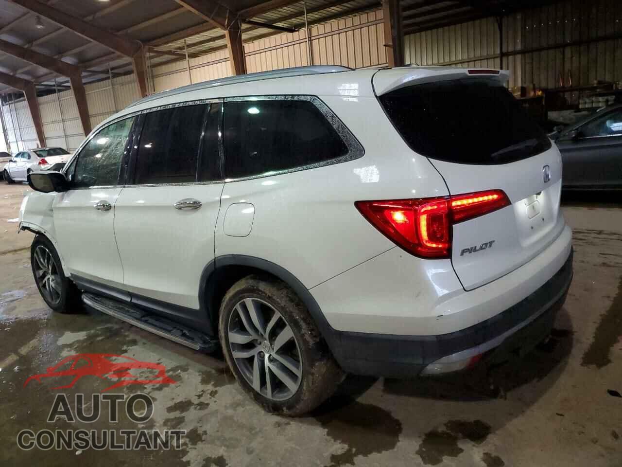 HONDA PILOT 2017 - 5FNYF5H92HB008440