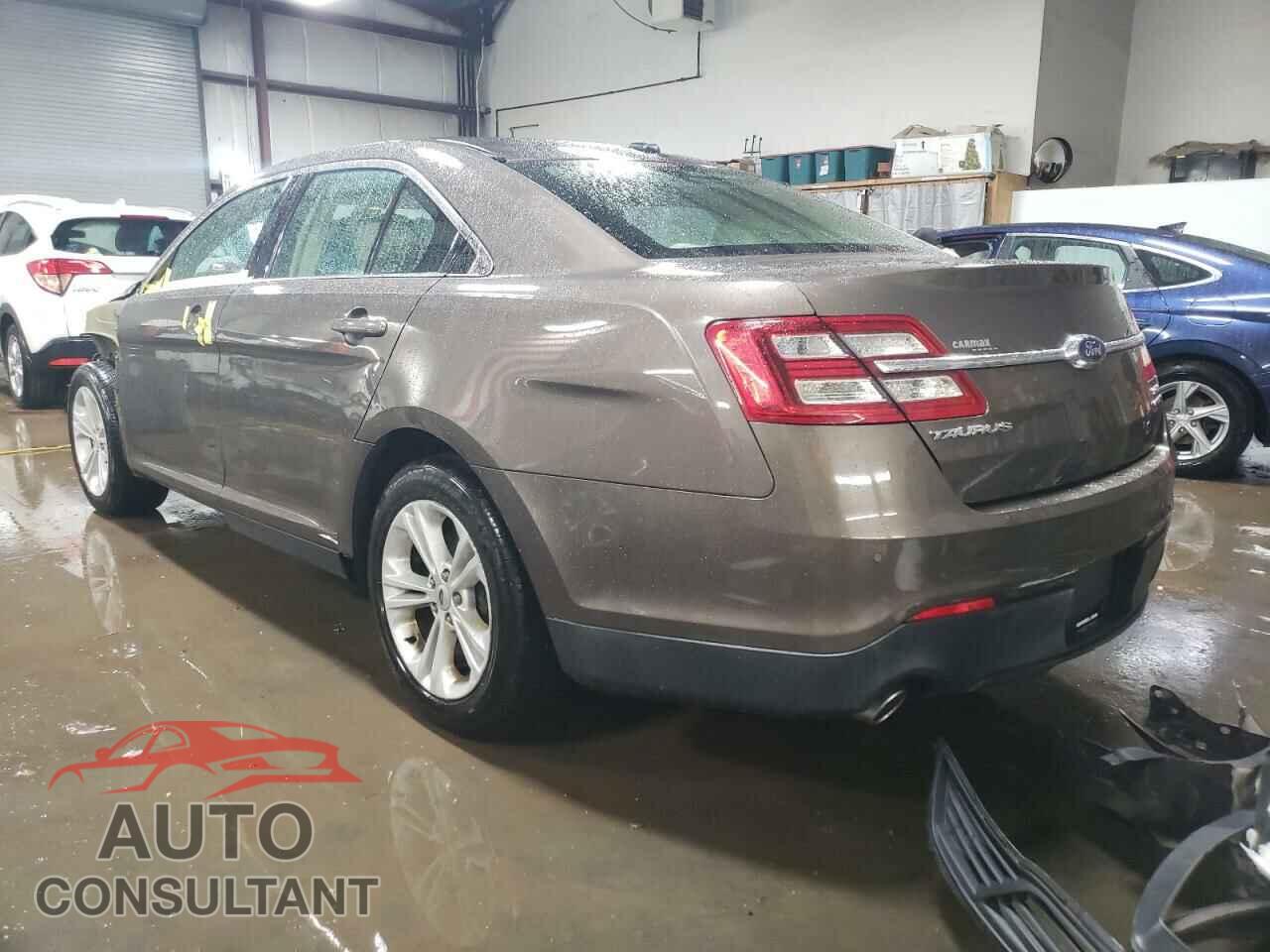 FORD TAURUS 2015 - 1FAHP2E88FG199877