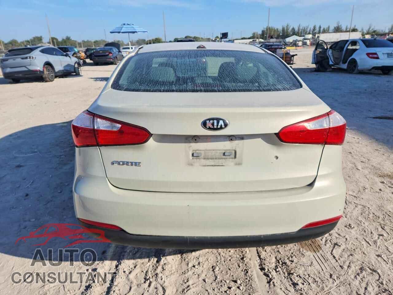 KIA FORTE 2015 - KNAFK4A65F5358380