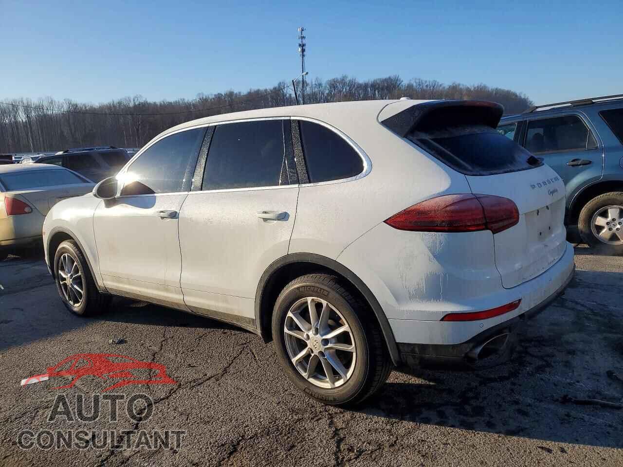 PORSCHE CAYENNE 2016 - WP1AA2A21GKA36869