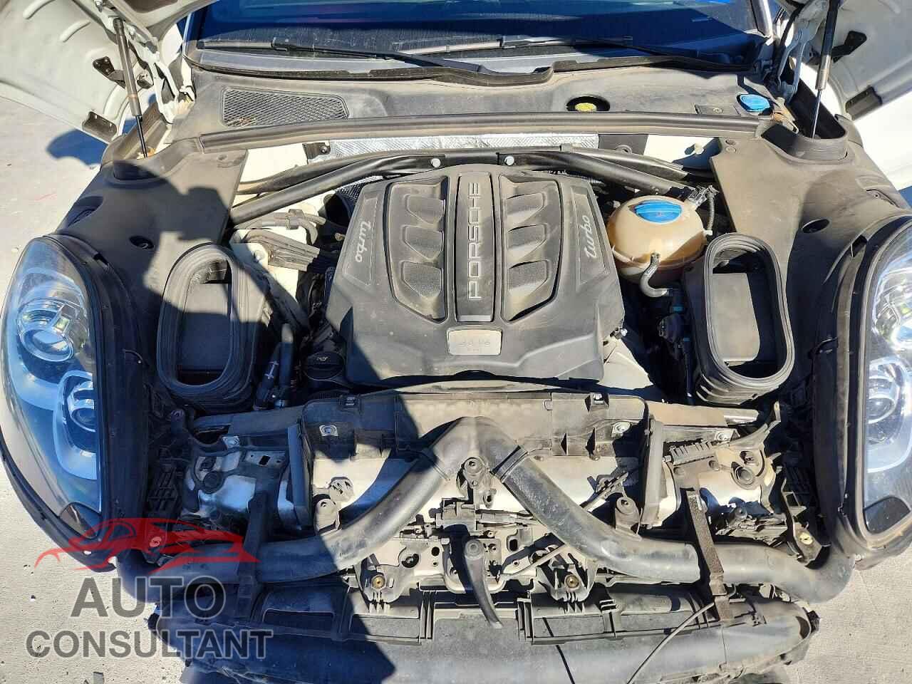 PORSCHE MACAN 2016 - WP1AF2A5XGLB91104
