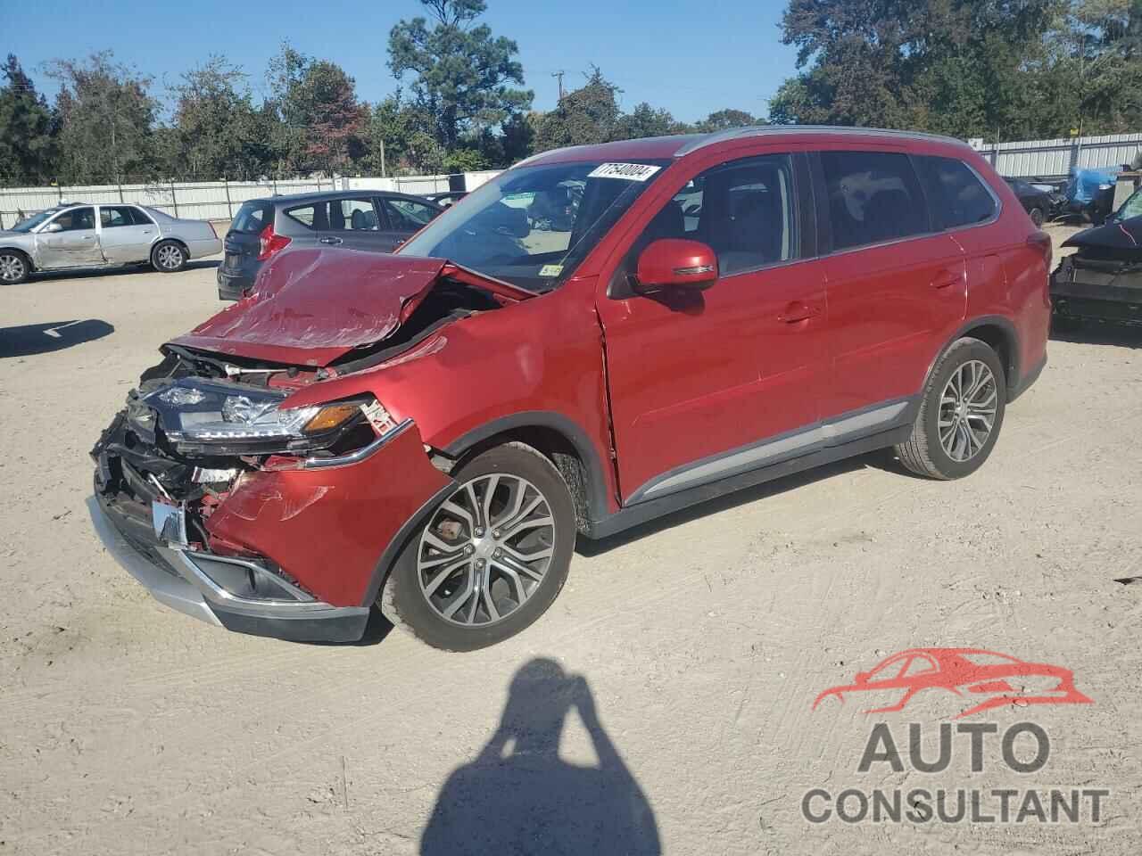 MITSUBISHI OUTLANDER 2018 - JA4AD3A37JZ068094