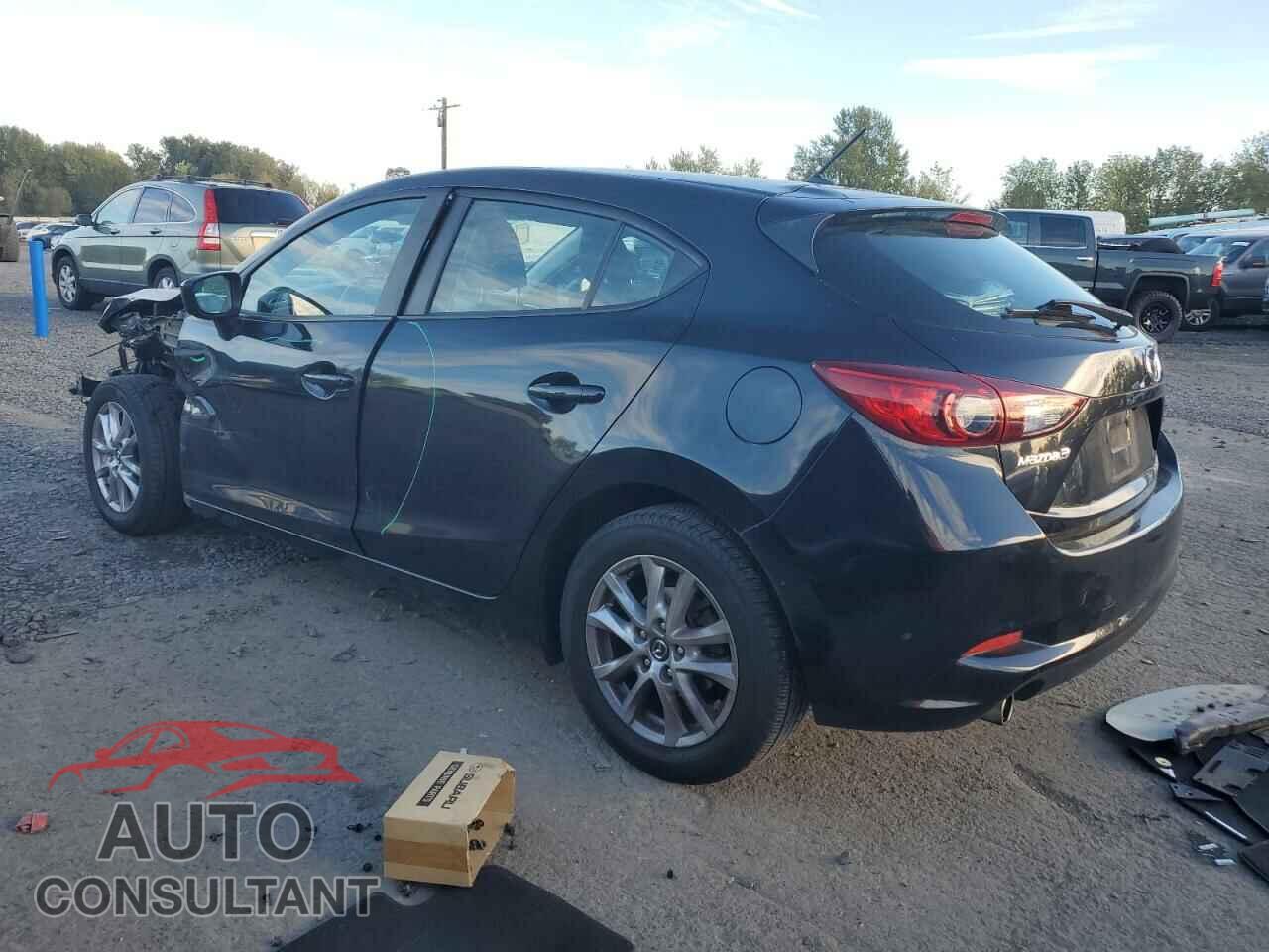 MAZDA 3 2017 - 3MZBN1K75HM100966