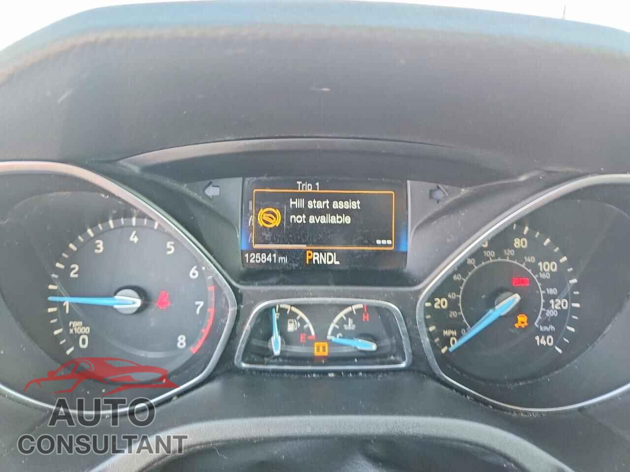FORD FOCUS 2015 - 1FADP3E28FL374507