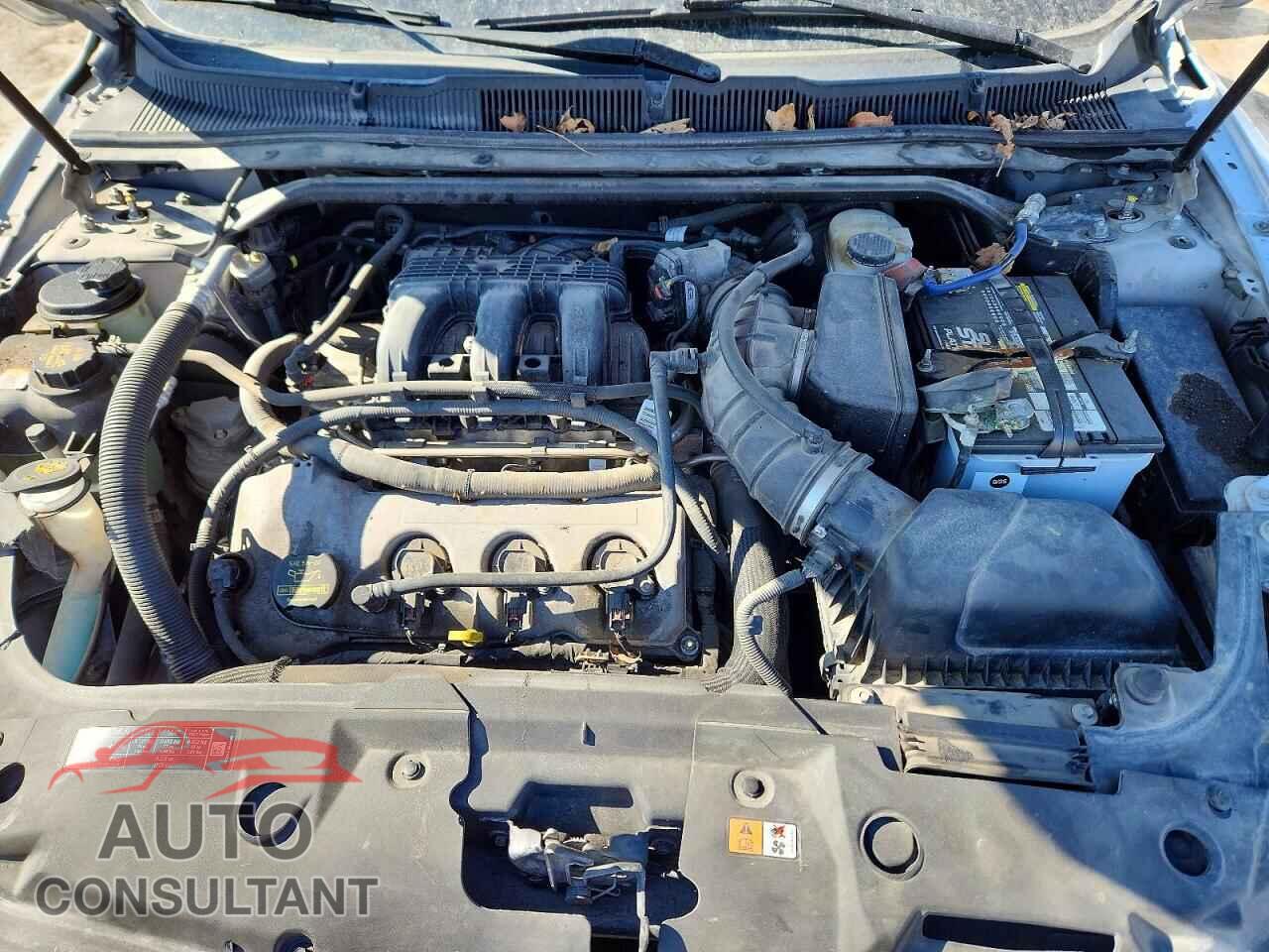 FORD TAURUS 2011 - 1FAHP2FW7BG128113