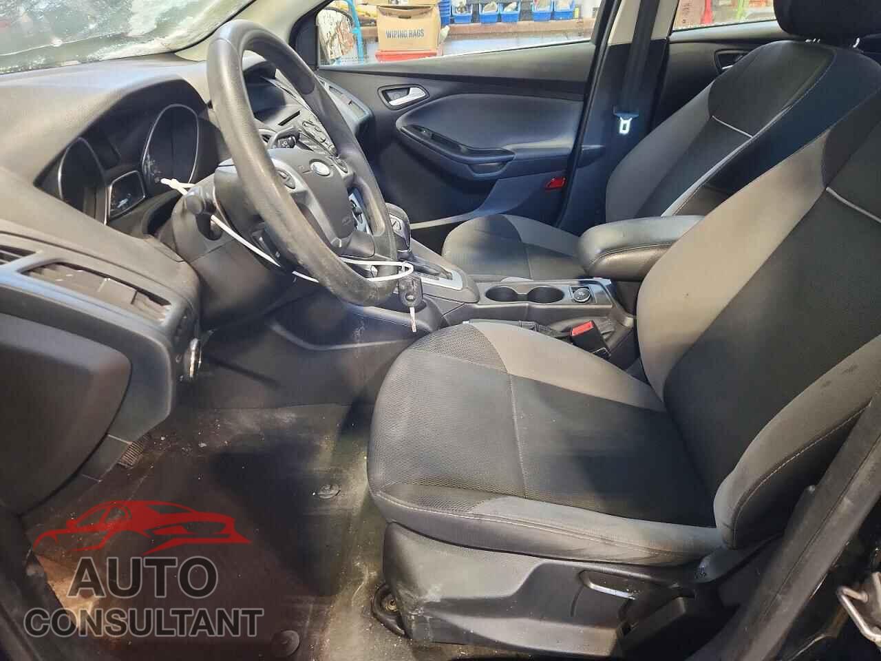FORD FOCUS 2014 - 1FADP3F29EL303670