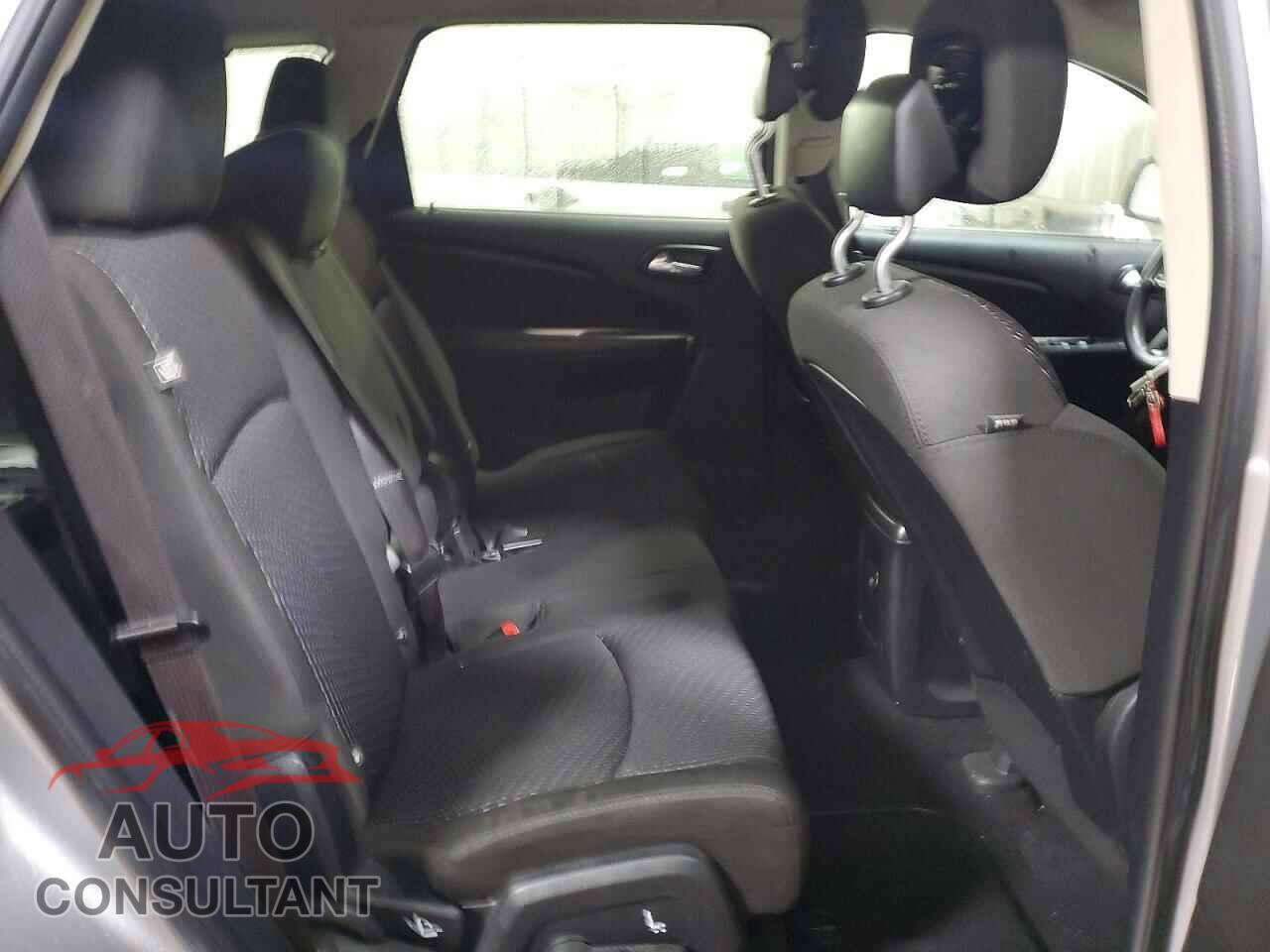 DODGE JOURNEY 2017 - 3C4PDCBG5HT526332