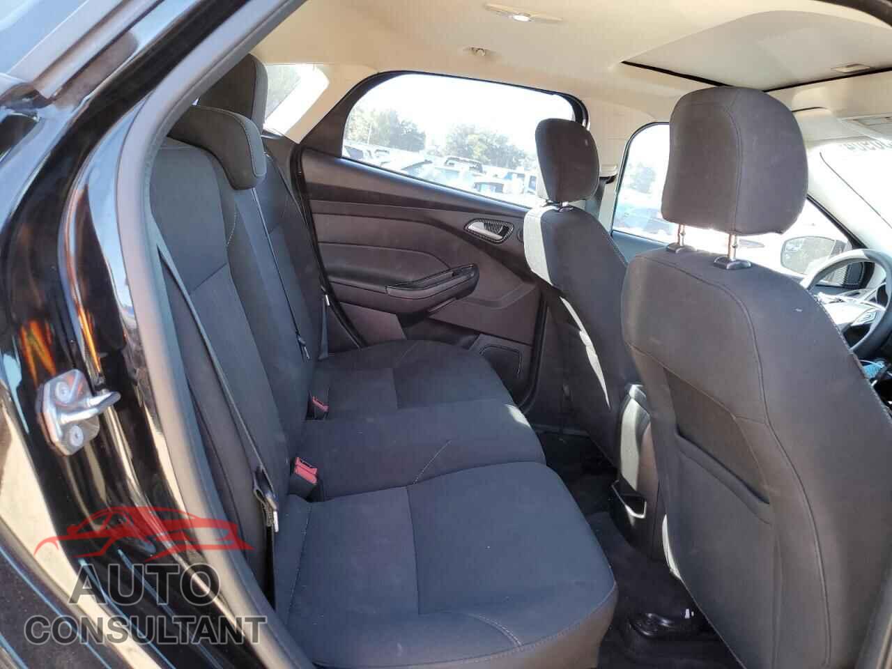 FORD FOCUS 2017 - 1FADP3M21HL269764