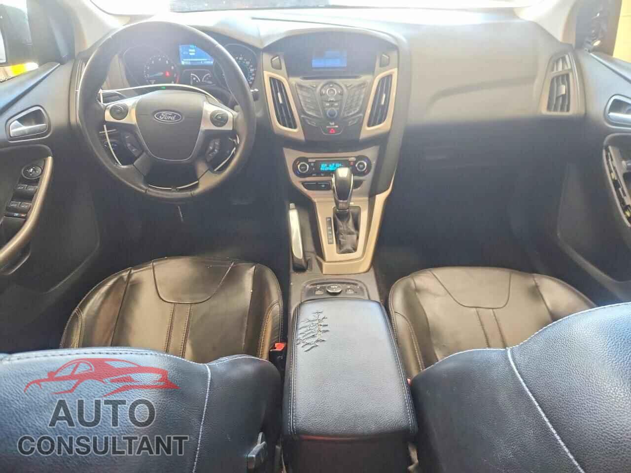 FORD FOCUS 2012 - 1FAHP3H29CL332470