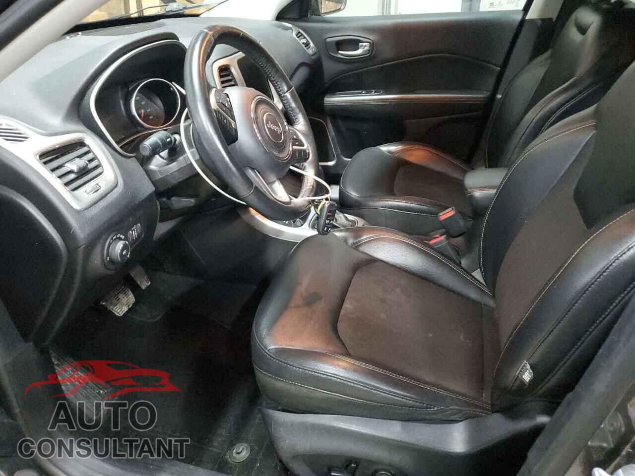 JEEP COMPASS 2018 - 3C4NJDBB2JT393495