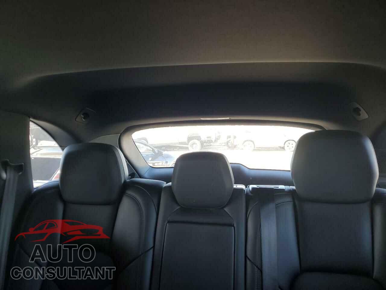 PORSCHE CAYENNE 2016 - WP1AA2A26GKA10073