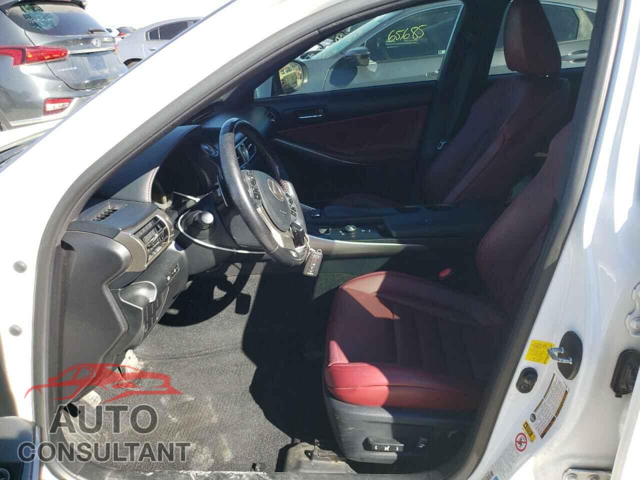 LEXUS IS 2016 - JTHBA1D21G5025587