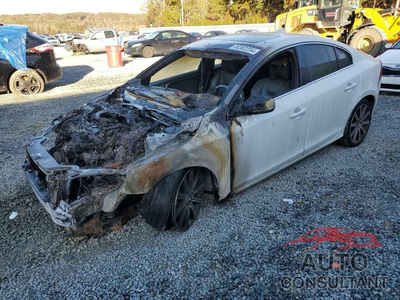 VOLVO S60 2015 - YV149MFK5F1360000