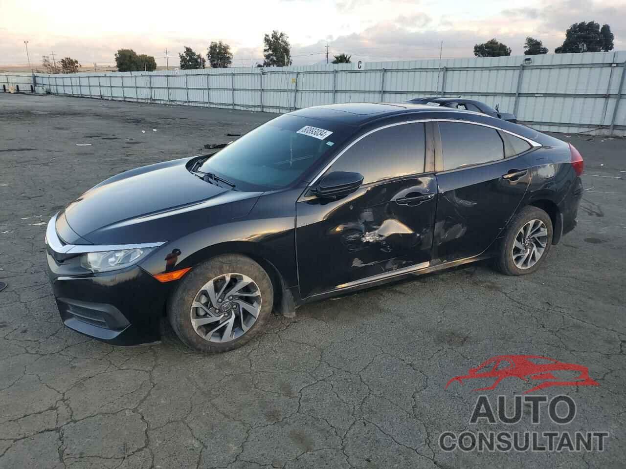 HONDA CIVIC 2018 - 2HGFC2F79JH528118