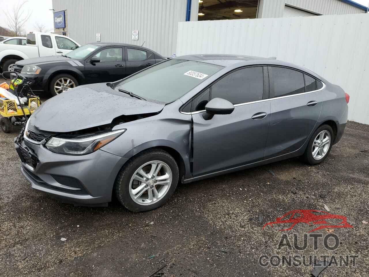 CHEVROLET CRUZE 2018 - 1G1BE5SM6J7241585