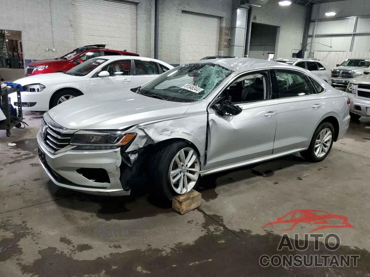 VOLKSWAGEN PASSAT 2020 - 1VWSA7A32LC027420