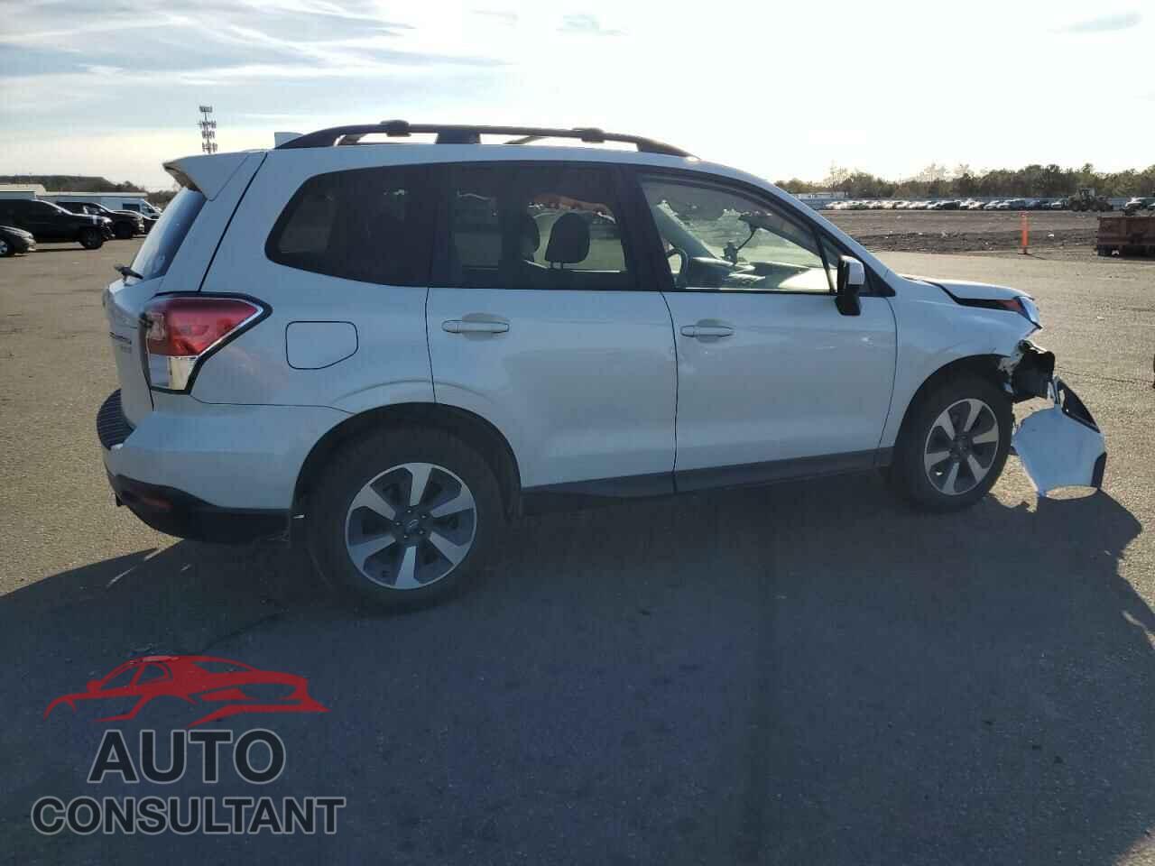 SUBARU FORESTER 2017 - JF2SJAEC4HH593732